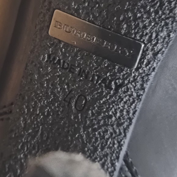 Burberry Authentic Biker Ankle Shearling Lined Boot In Black Size 9 (40) - Picture 8 of 16